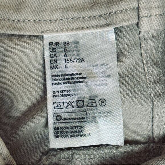 H&M. High-waisted Twill Paper-bag Khaki Pants. Size 6. - Picture 3 of 9